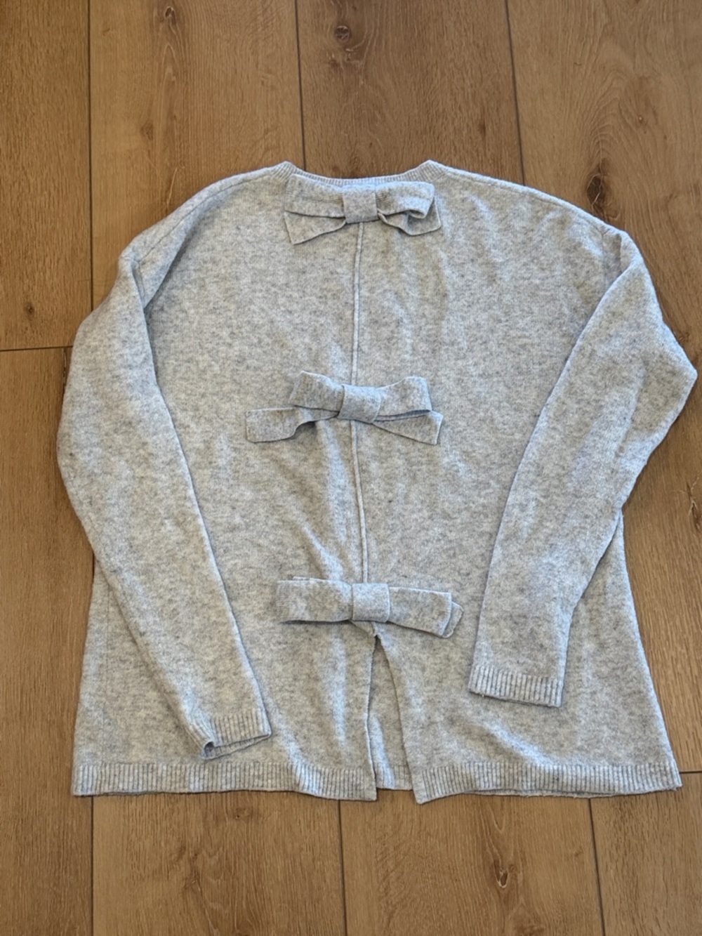 Banana Republic Men’s Heather Gray Crewneck Sweater